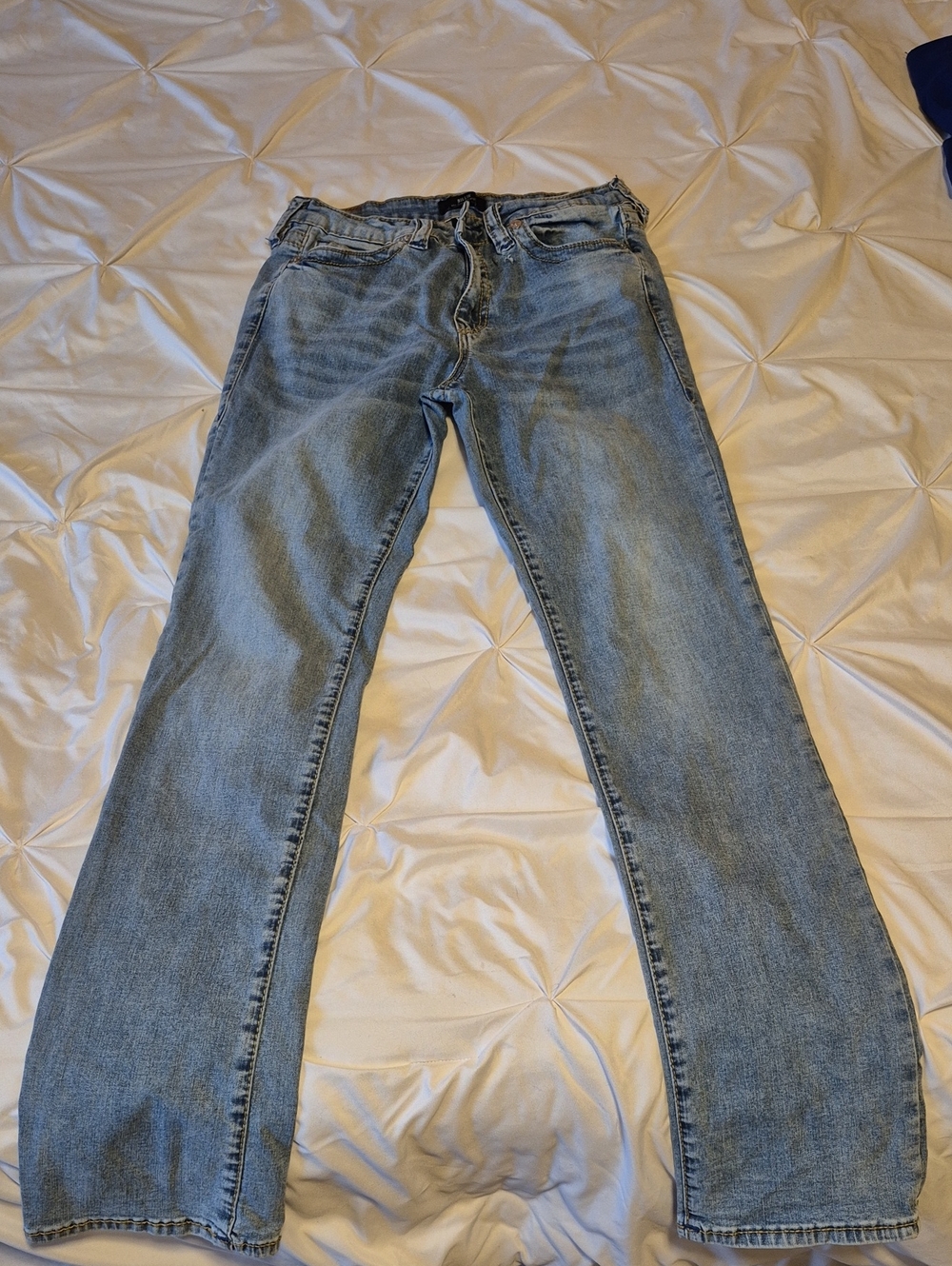 True Religion Women's Light Wash Blue Relaxed Jeans